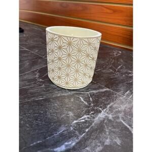 Vanilla orchid concrete candle
